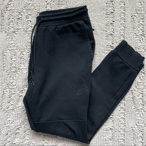 Nike tech fleece pantss